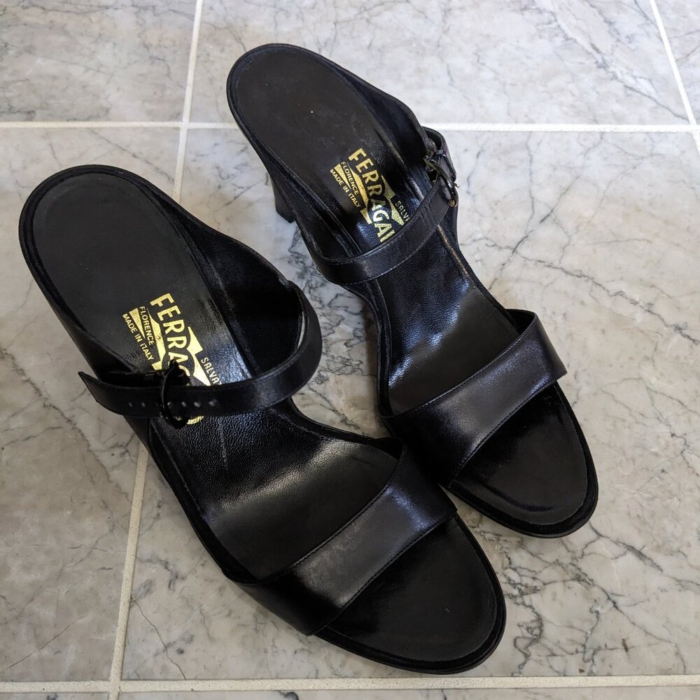 Salvador Ferragamo Black Leather heel Sandals Sz 10B